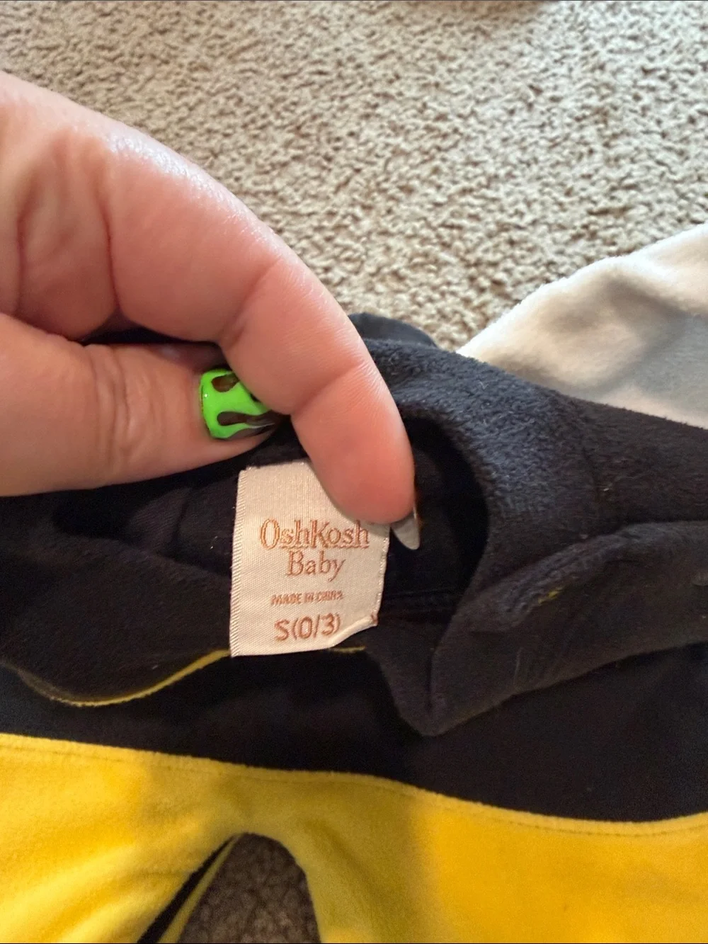 B72 Y2K OshKosh B’Gosh Yellow and Black Striped Baby Bee Costume, 0/3